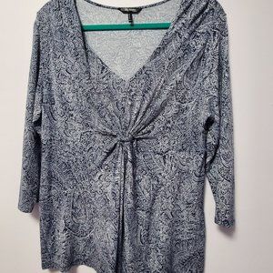 Daisy Fuentes top  Navy & White  Size XL